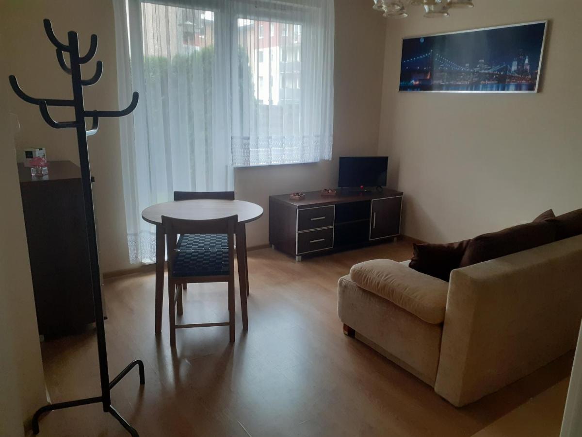 Sloneczny Apartament Z Malym Ogrodkiem Neustadt in Westpreußen Exterior foto