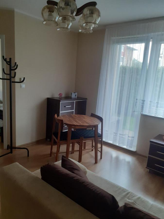Sloneczny Apartament Z Malym Ogrodkiem Neustadt in Westpreußen Exterior foto